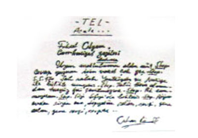 Orhan, Beyolu Postanesine gider. Aynen yukarda ki gibi telgraf ekerdi. Ama telgraf memuru yerine posta giesine gider, pul alr getirdii zarfn iine koyard. Onu tedavi iin bu sefer Sofya, Bkre zerinden eskiden yatrdm Moskovadaki byk hastaneye gtrp yatracaktm. Cumhuriyetin patronu Nadir Nadi ilk kez benden bir yaz istedi. Erzuruma gittiim iin ayn uaa yetiememitim. Ama Sofyaya arkasndan gittim. Yola devam etmek iin deil, cenazesini stanbula getirmek iin
